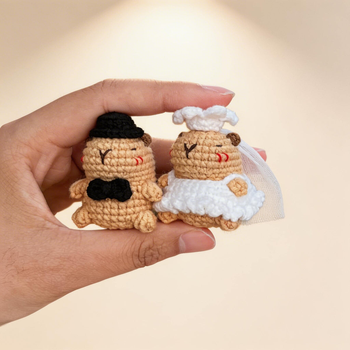 Crochet Wedding Couple capybara|Handmade Amigurumi Bride and Groom