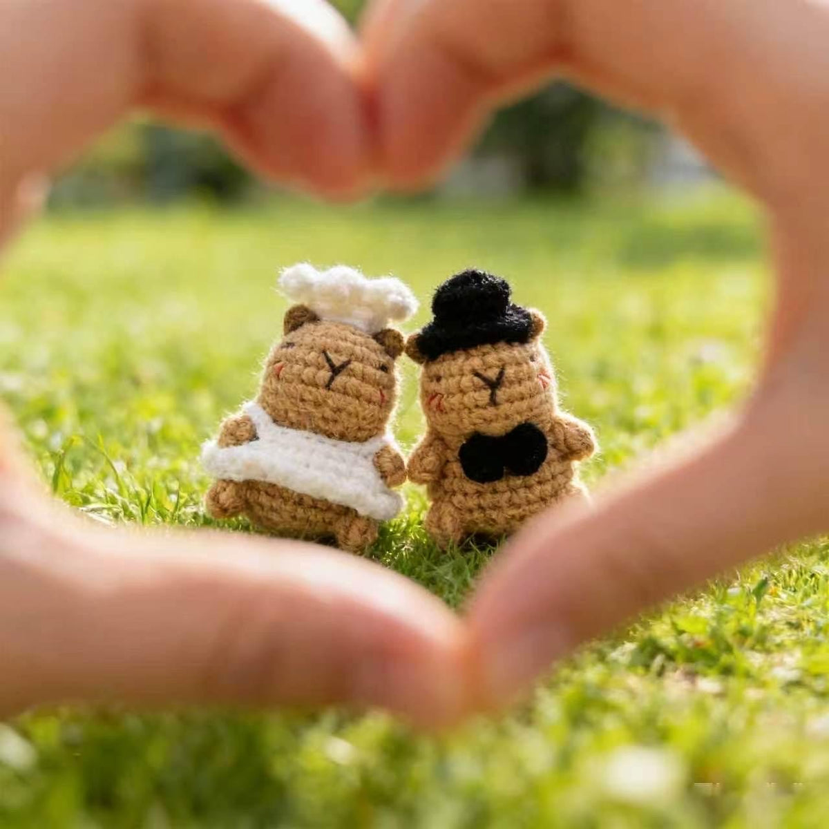 Crochet Wedding Couple capybara|Handmade Amigurumi Bride and Groom